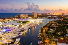 Fort Lauderdale Sightseeing Cruise with Drinks