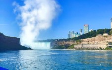 Niagara Falls, NY: Maid of the Mist Boat Ride and Scenic Walking Tour